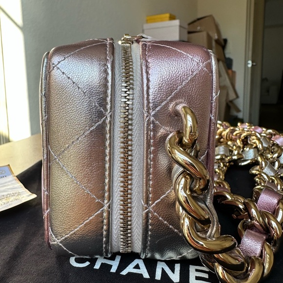 Chanel Quilted Mini Bag in Metallic Pink and Gold Box Bag - Picture 7 of 15